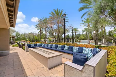 129 Carlow, Irvine, CA 92618 - Photo 5