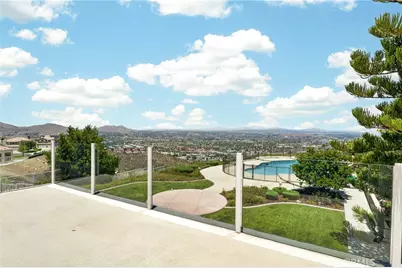 16318 Sun Summit Drive, Riverside, CA 92503 - Photo 13