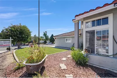 25417 Clover Glen Cir, Murrieta, CA 92563 - Photo 5