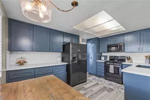 25417 Clover Glen Cir, Murrieta, CA 92563 - Photo 11