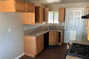 34372 Ave Ave, Yucaipa, CA 92399 - Photo 5