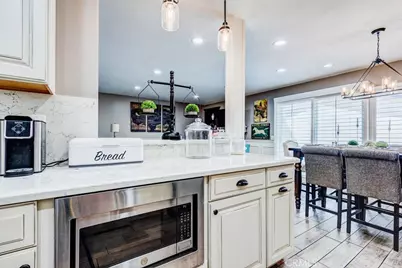 1053 Border Avenue, Corona, CA 92882 - Photo 9