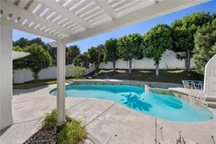 1228 Mayfair Dr, Corona, CA 92882 - Photo 7