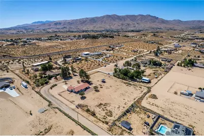20575 Lupine, Apple Valley, CA 92308 - Photo 5
