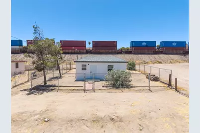 1574 Riverside, Barstow, CA 92311 - Photo 23