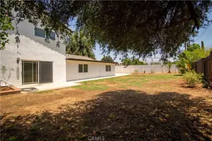 2350 Shadow Hill Dr, Riverside, CA 92506 - Photo 3