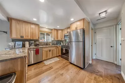 24375 Zurich Drive, Crestline, CA 92325 - Photo 13