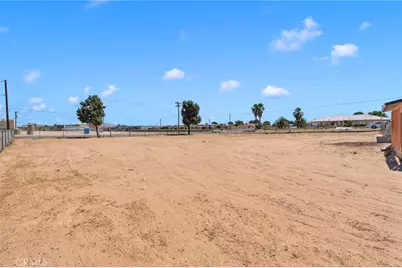 11984 Cottonwood, Hesperia, CA 92345 - Photo 37