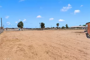 11984 Cottonwood, Hesperia, CA 92345 - Photo 37