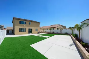 324 Castaic Wy, Rialto, CA 92377 - Photo 41