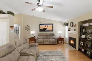 7062 Montana Ave, Fontana, CA 92336 - Photo 33