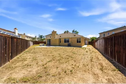 26121 Bogoso, Moreno Valley, CA 92555 - Photo 33