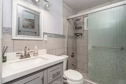 5717 N Hanlin, Azusa, CA 91702 - Photo 17