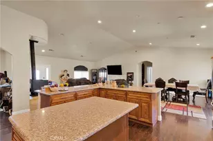 3677 Arcadia, Phelan, CA 92371 - Photo 3