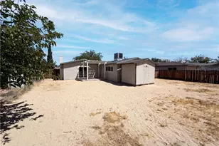 15929 La Verida, Victorville, CA 92395 - Photo 5
