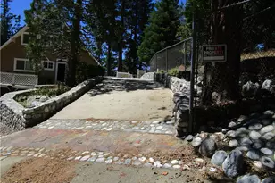 26614 Hillcrest, Lake Arrowhead, CA 92352 - Photo 7