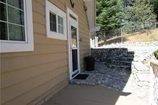 26614 Hillcrest, Lake Arrowhead, CA 92352 - Photo 21