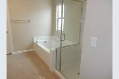 460 N Pinewood, Rialto, CA 92376 - Photo 17