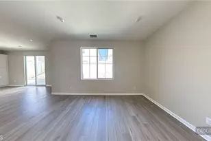 460 N Pinewood, Rialto, CA 92376 - Photo 5