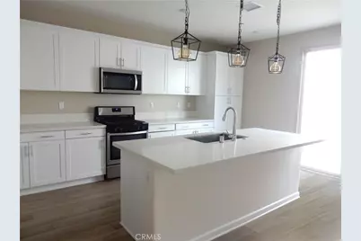 460 N Pinewood, Rialto, CA 92376 - Photo 7