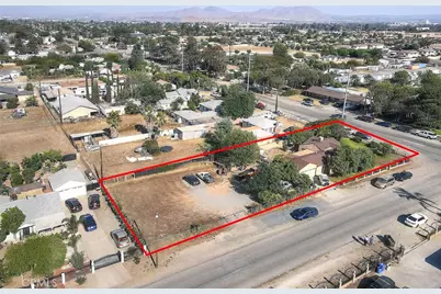 17788 San Bernardino, Fontana, CA 92335 - Photo 49