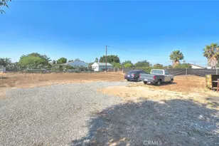 17788 San Bernardino, Fontana, CA 92335 - Photo 45