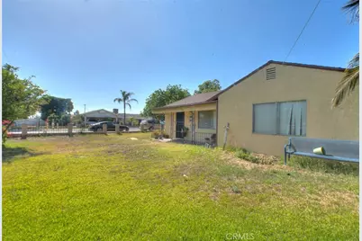 17788 San Bernardino, Fontana, CA 92335 - Photo 5