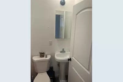 1250 1/2 W 87th, Los Angeles, CA 90044 - Photo 13