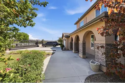 17731 Glen Hollow, Riverside, CA 92504 - Photo 11