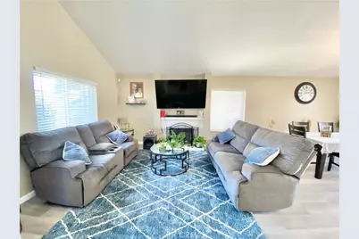12545 Broadleaf Lane, Moreno Valley, CA 92553 - Photo 5