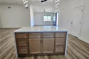 13928 Patomac Rd, Apple Valley, CA 92307 - Photo 11