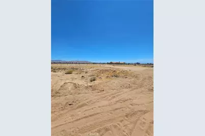 13928 Patomac Road, Apple Valley, CA 92307 - Photo 39