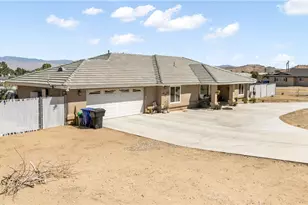 16209 Serrano Rd, Apple Valley, CA 92307 - Photo 3