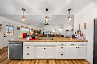 16209 Serrano Road, Apple Valley, CA 92307 - Photo 15