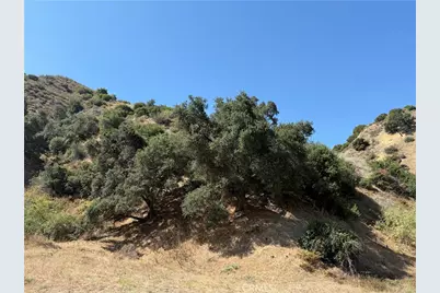 9040 La Tuna, Los Angeles, CA 91352 - Photo 1