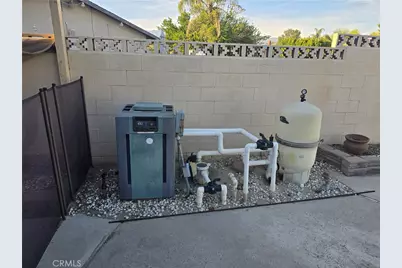 8725 Boxwood Court, Fontana, CA 92335 - Photo 9