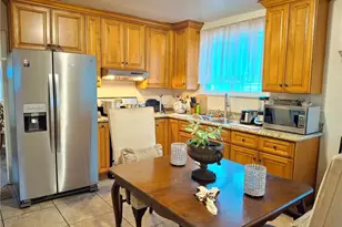 1346 W Century, Los Angeles, CA 90044 - Photo 5