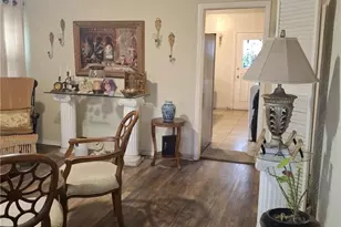 1346 W Century, Los Angeles, CA 90044 - Photo 3
