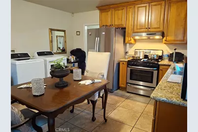 1346 W Century, Los Angeles, CA 90044 - Photo 3
