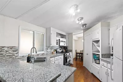 19078 Monterey, Hesperia, CA 92345 - Photo 25
