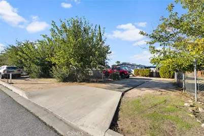 19078 Monterey, Hesperia, CA 92345 - Photo 11