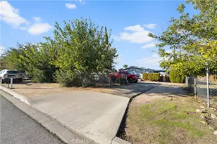 19078 Monterey, Hesperia, CA 92345 - Photo 11