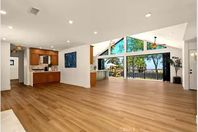 32 W Las Flores Drive, Altadena, CA 91001 - Photo 9