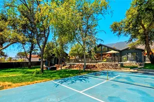 32 W Las Flores Dr, Altadena, CA 91001 - Photo 15