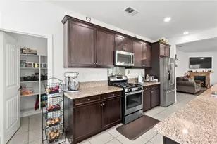 15466 Red Pepper, Fontana, CA 92336 - Photo 21
