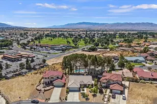 18015 Wildwood, Victorville, CA 92395 - Photo 9
