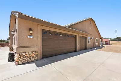 8079 Mira Mar Road, Phelan, CA 92371 - Photo 7