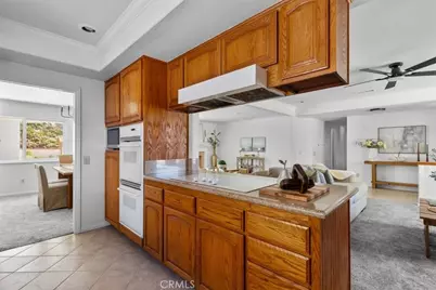 5553 Peacock Lane, Riverside, CA 92505 - Photo 19