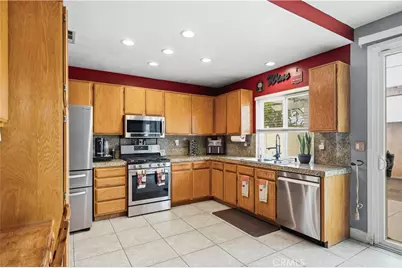 16861 Via Lunado, Moreno Valley, CA 92551 - Photo 13