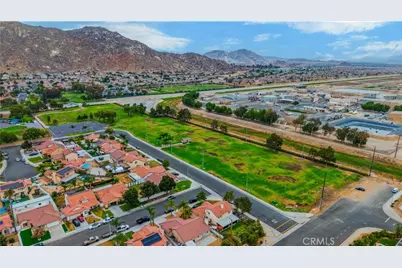 16861 Via Lunado, Moreno Valley, CA 92551 - Photo 39